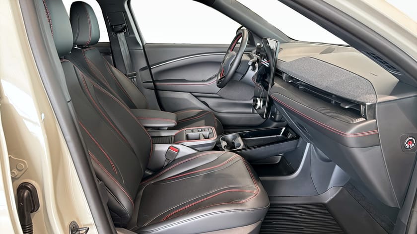 Bild 3 av Ford Mustang Mach-E Long Range Premium RWD 610km 294hk Lagerbil!