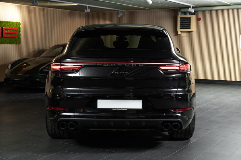 Bilde 5 av Porsche Cayenne E-Hybrid Coupé Platinium Edition Rear-Axel/Sportseksos/Matrix