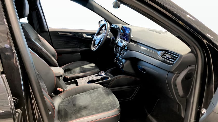 Bild 3 av Ford Kuga Plug-In Hybrid PHEV 64KM / Drag / B&O