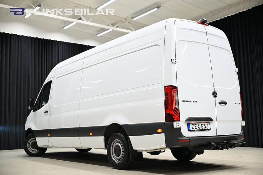 Bild 4 av Mercedes-Benz Sprinter 317 CDI RWD Panel Van 9G 170HK XL-Skåp|Automat|LED|Drag|Värmare|Mms