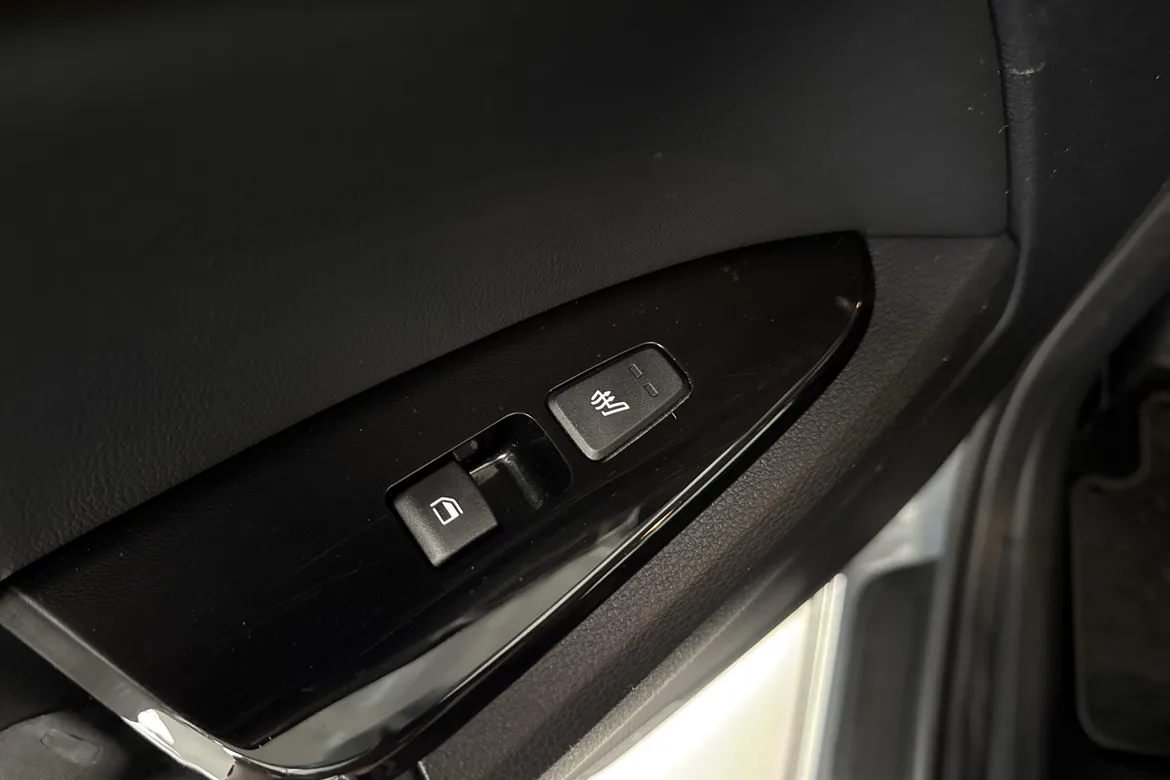 picture of a car