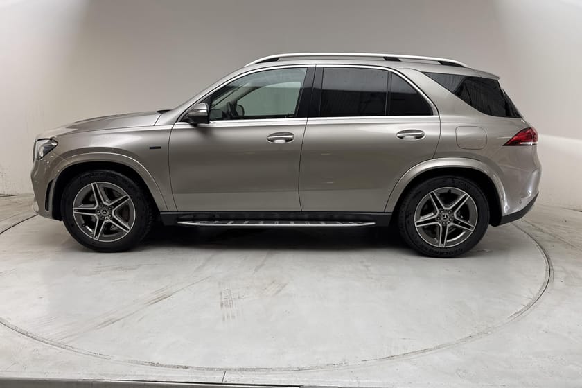 Bild 2 av Mercedes-Benz GLE 350 de 4MATIC (306hk) AMG Line Pano Burmester