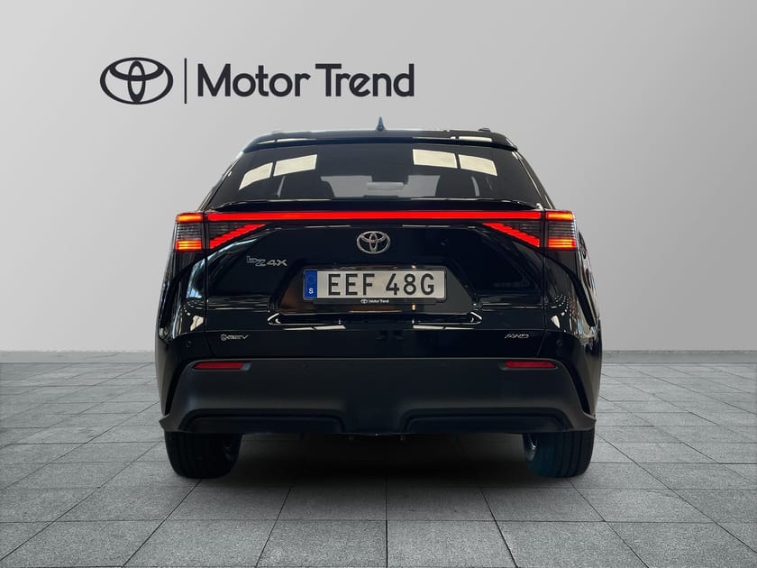 Bild 5 av Toyota bZ4X