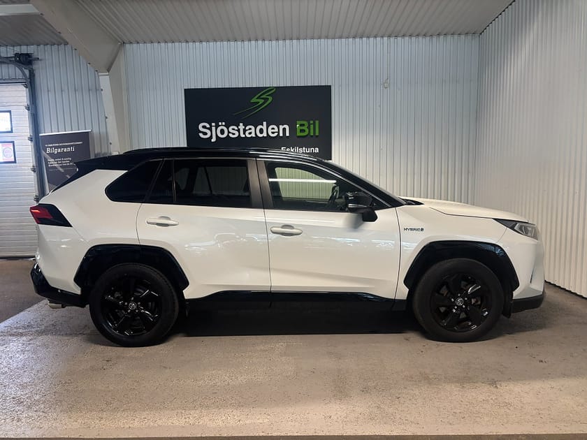 Bild 5 av Toyota RAV4 Hybrid E-CVT Style Navi/Kamera/Bluetooth/Drag