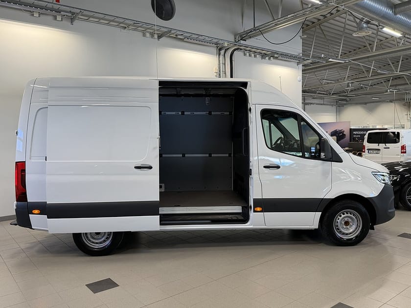 Bild 4 av Mercedes-Benz Sprinter 317 CDI RWD Panel Van