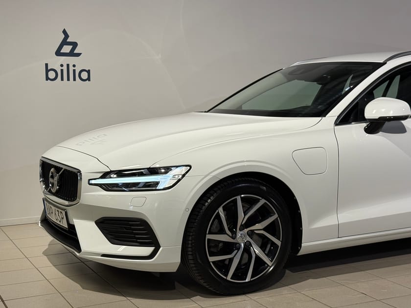 Bild 2 av Volvo V60 T6 TE Momentum Advanced Edition