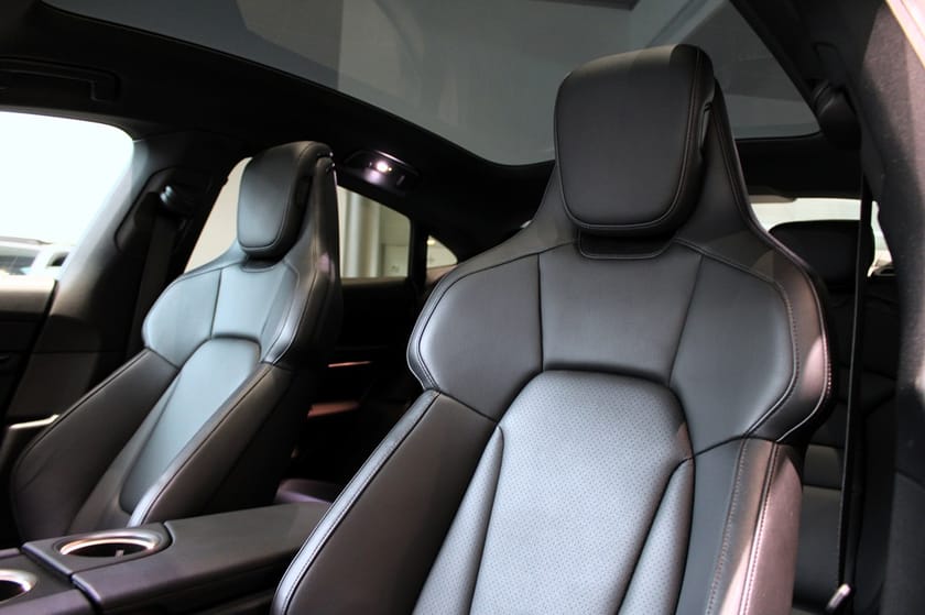 Bild 4 av Porsche Taycan 4S 