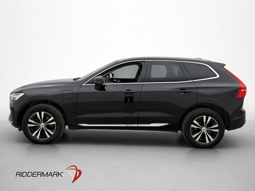 Bild 5 av Volvo XC60 Recharge T6 AWD Momentum Pano Värmare Navi Drag