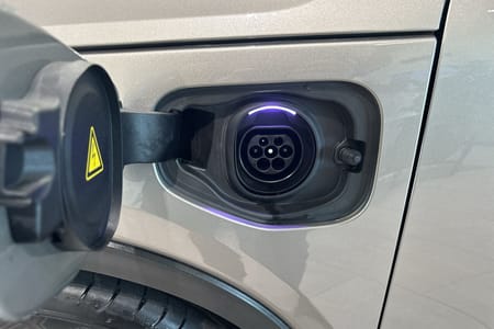 Volvo XC40 T5 Twin Engine Mom Advanced Edition P-Sensorer
