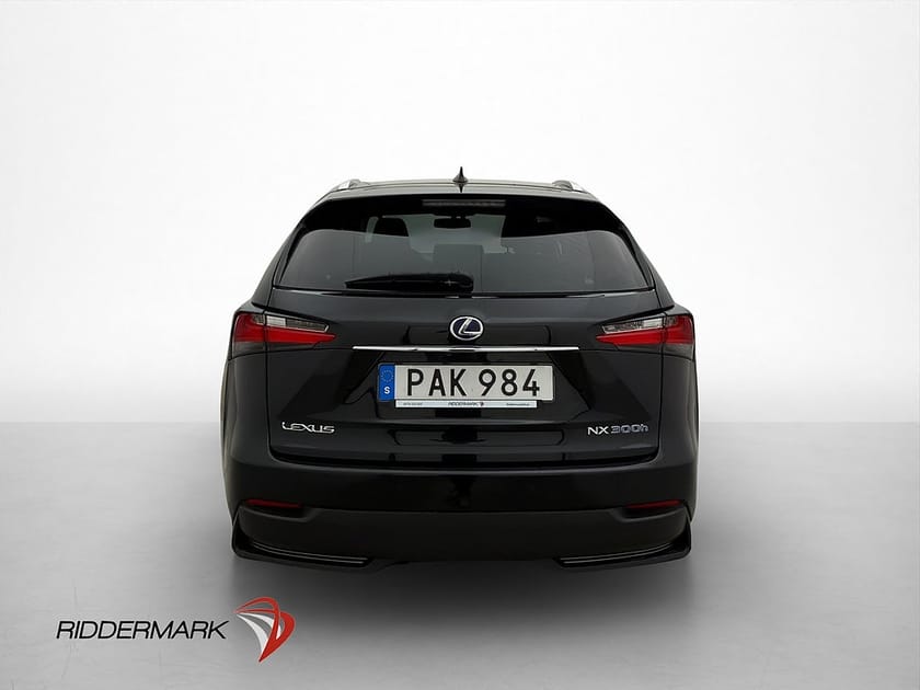 Bild 5 av Lexus NX 300h AWD Business Line Taklucka Kamera Rattvärme