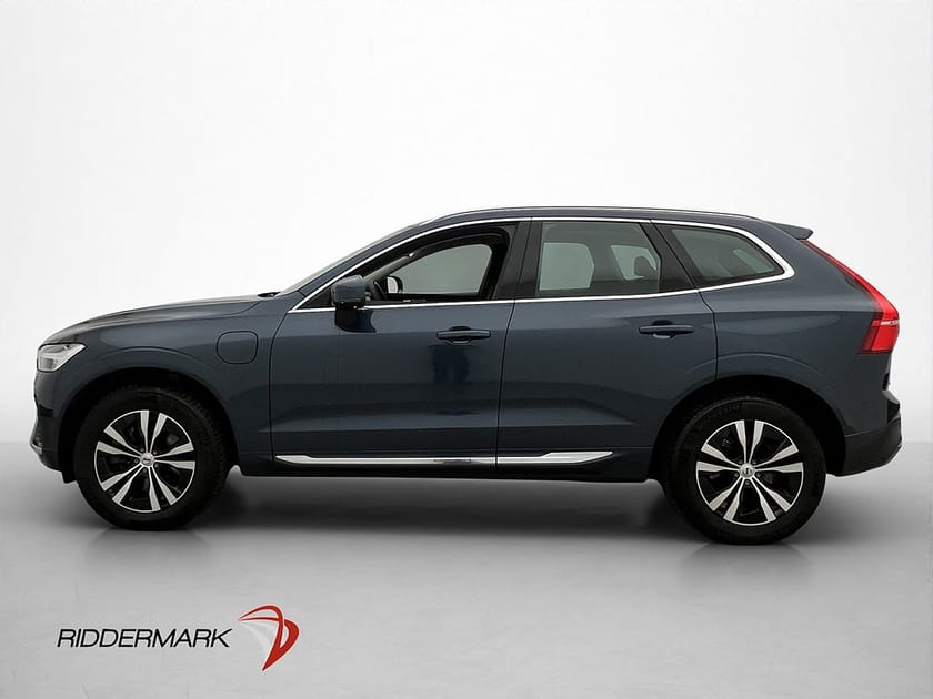 Bild 4 av Volvo XC60 Recharge T6 AWD Core Drag Värmare Google Kamera