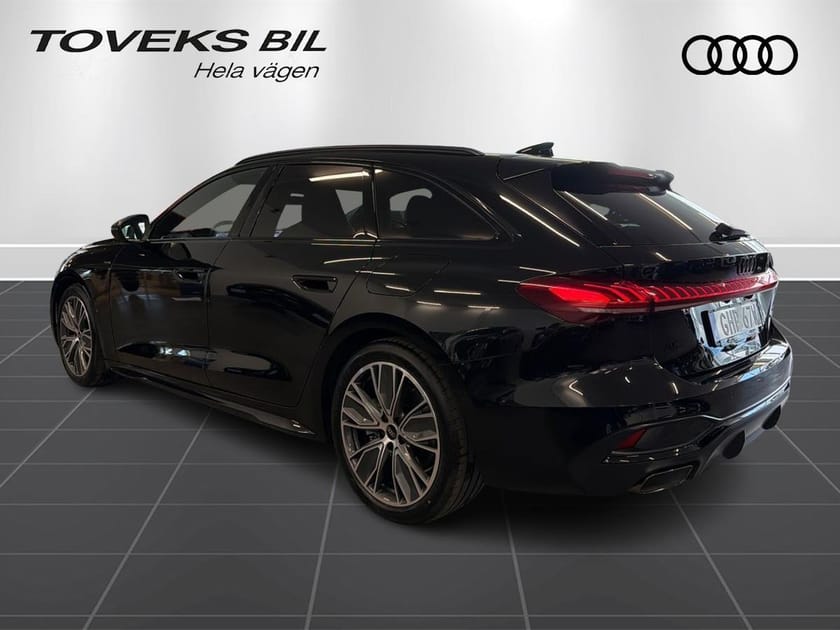 Bild 4 av Audi A5 Avant e-hybrid quattro S-Line / Evolutionpaket / Drag / Svart Optik