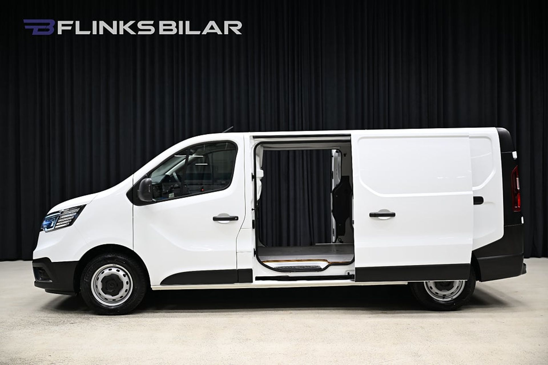 Renault Trafic 150HK L2 Automat 2023, kuva 6/10