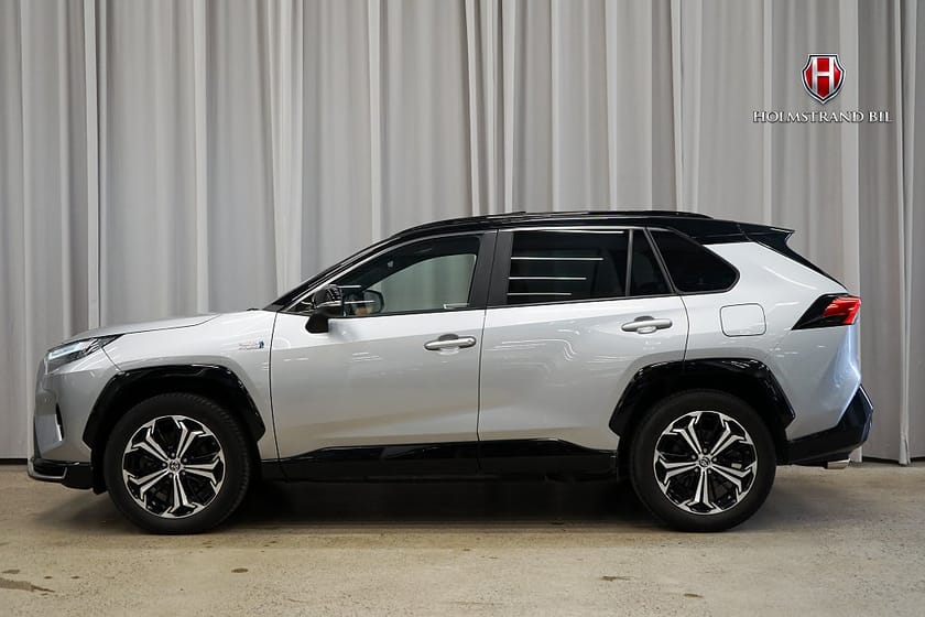 Bild 1 av Toyota RAV4 Plug-in Hybrid Style Drag Pano Kamera Rattvärme Carplay