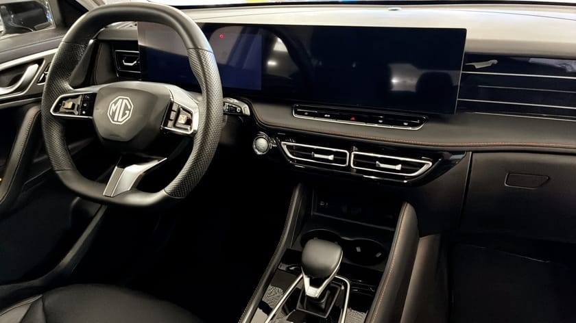 Bild 4 av MG HS PHEV Luxury 307hk Automat
