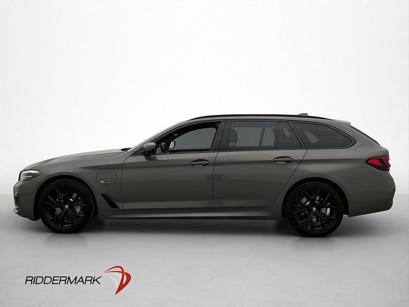 Bild 4 av BMW 530e xDrive Touring M Sport Pano Läder HiFi 360 CarPlay Adaptiv
