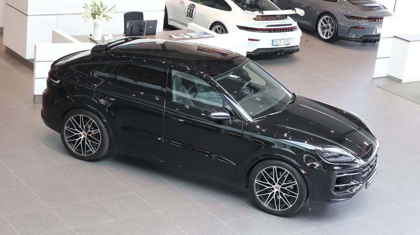 Bild 5 av Porsche Cayenne E-Hybrid Coupé Black Edition / Drag / Soft Close / BOSE
