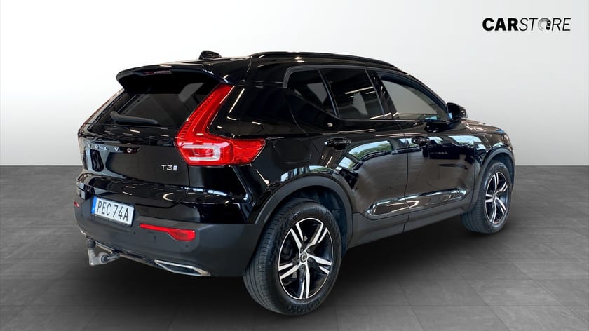 Bild 2 av Volvo XC40 T3 Geartronic 163hk Backkamera - Drag - Navi - R-Design
