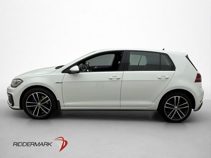 Bild 5 av Volkswagen Golf GTE 204hk Cockpit Sensorer CarPlay Adpt-Fart