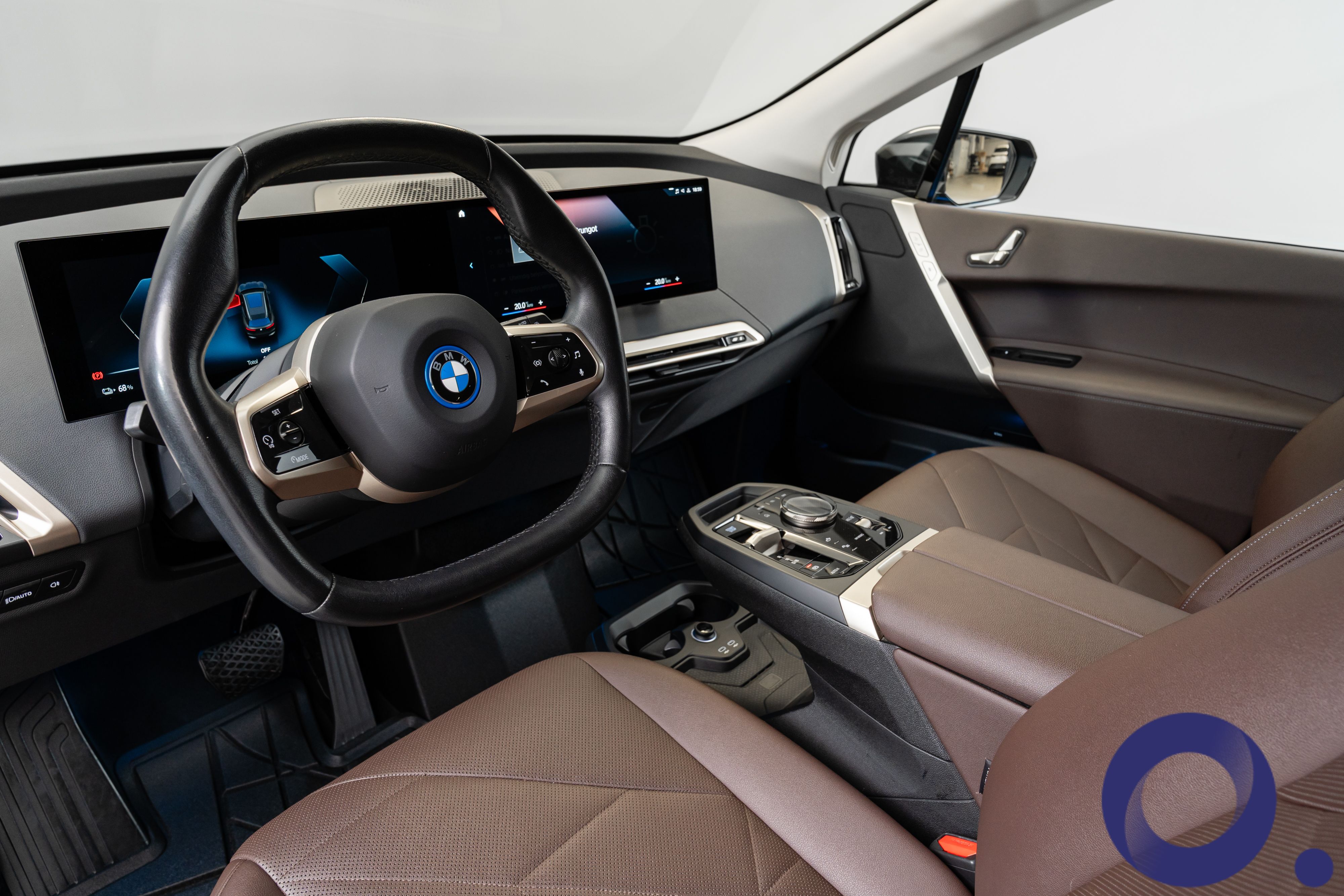 BMW iX xDrive40, 326ps, 2022