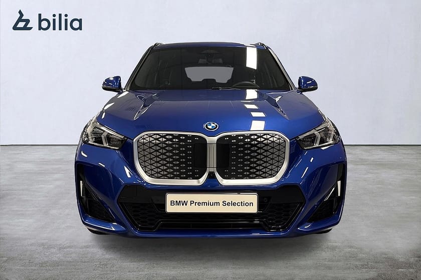 Bild 5 av BMW iX1 eDrive20 eDrive 20 M-sport | H&K | Drag | El-stolar | 360