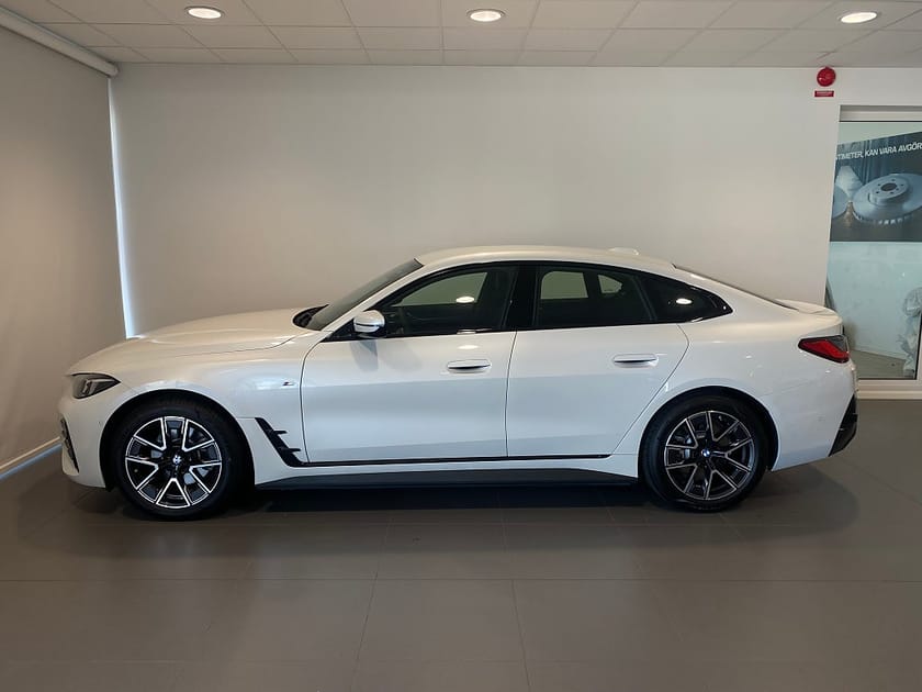 Bild 2 av BMW i4 eDrive40 Gran Coupé Rattvärme Driving Assistant