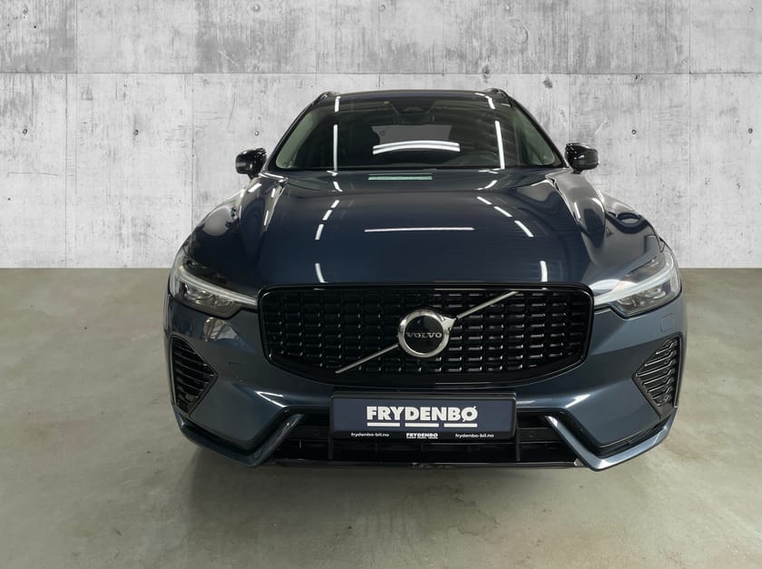 Bilde 2 av Volvo XC60 Recharge T6 Plus Dark SEMI.EL.HF|PANO|TONEDE|SUB|19"