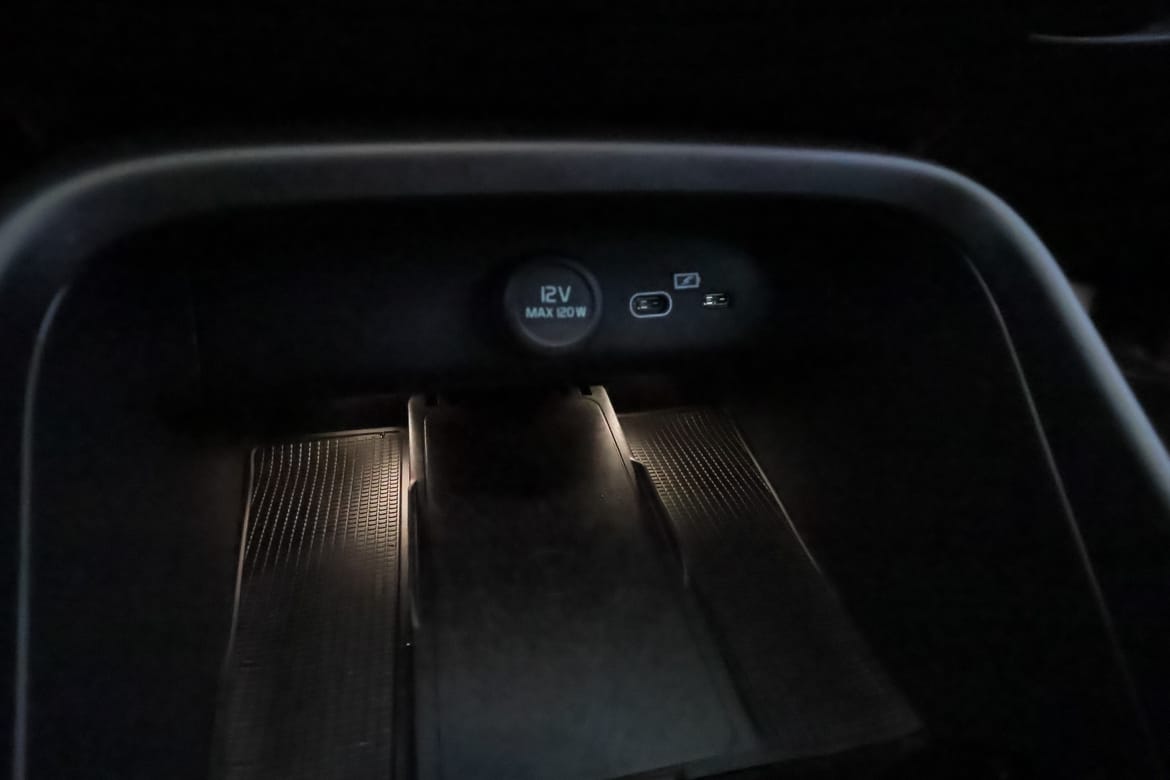 Volvo XC40 2024 - miniatyr 12