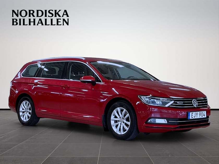 Bild 1 av Volkswagen Passat Sportscombi 2.0 TDI DPF BMT 4Motion Dragkrok Bluetooth