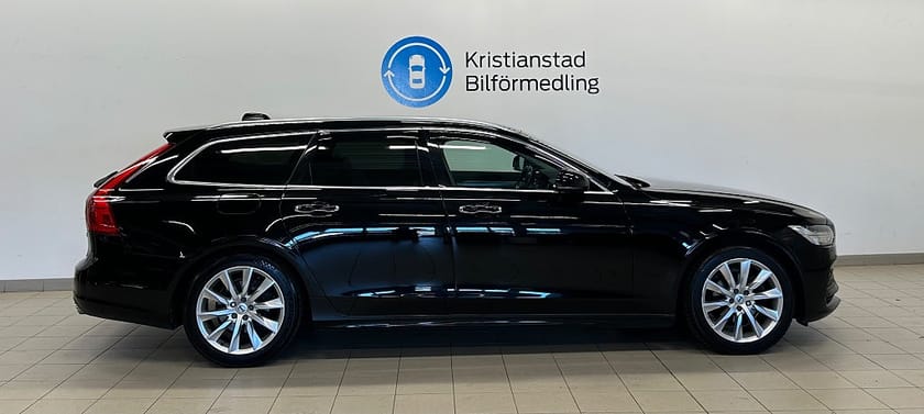 Bild 4 av Volvo V90 D4 Aut. Momentum, Läderklädsel, Vinterhjul
