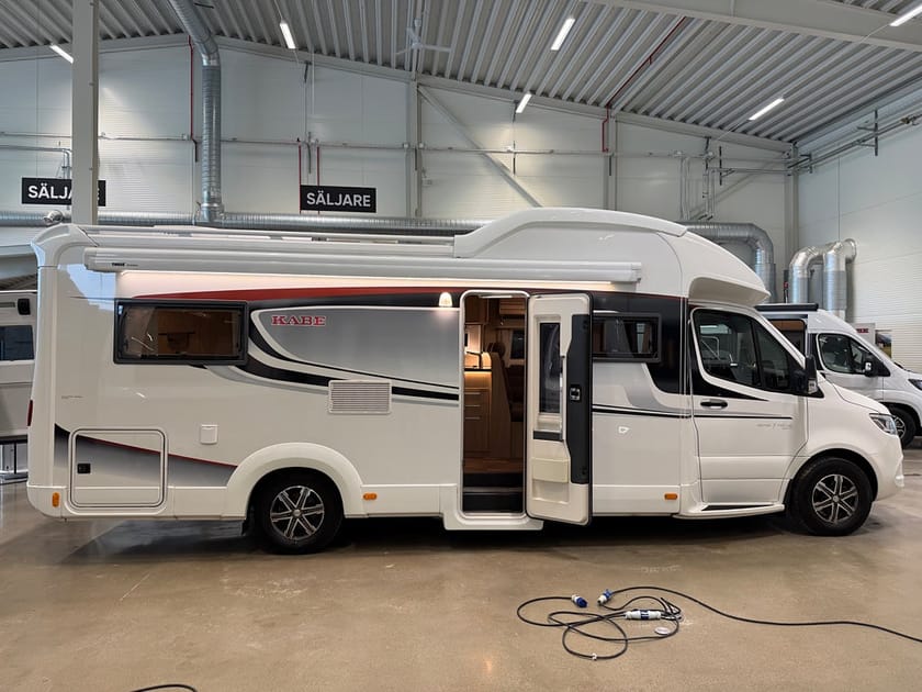Bild 2 av Kabe Campervan Mercedes-Benz Travel Master X 780 LXL * Hydrualiska Stödben & AC *