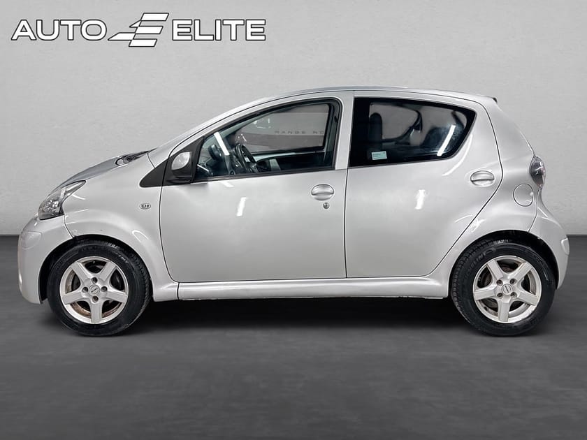 Bild 2 av Toyota Aygo 5-DÖRRAR|1.0 VVT-i|SoV-DÄCK|2 NYCKLAR|BLUETOOTH