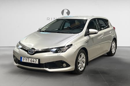 Toyota Auris Hybrid e-CVT 136 HK AUT ACTIVE DRAG M&K 360KR/ÅR  16"