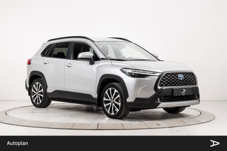 Toyota Corolla Cross Hybrid AWD-i 2,0 Active | ACC/Krok/Kamera/DAB/BT