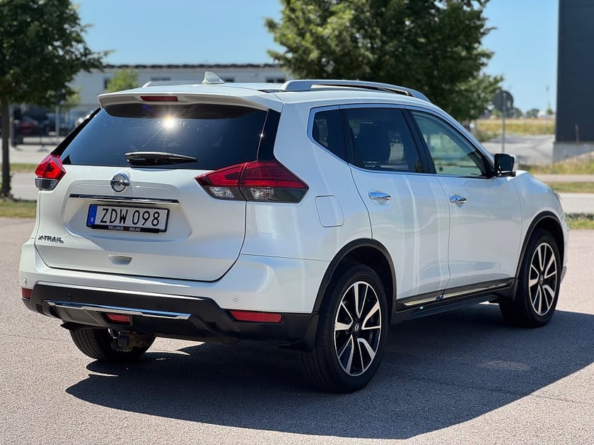 Bild 5 av Nissan X-Trail 2.0 dCi Automat Panorama Värmare 360 Kamera Drag 7-sits