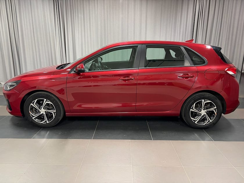 Bild 2 av Hyundai i30 1.0 T-GDI iMT Essential Inkl. Vinterhjul