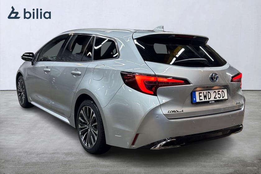 Bild 2 av Toyota Corolla Touring Sports Hybrid 1,8 Style Appstyrd Värmare