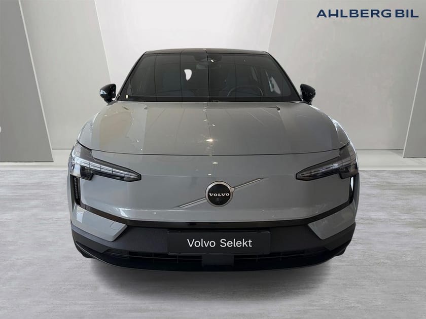 Bild 4 av Volvo EX30 Twin Motor Performance 🔵 Ultra, Parkeringskamera 360, Dragkrok Halvautomatisk, Panoramaglastak, HarmanKardon PremiumSound, Google Maps