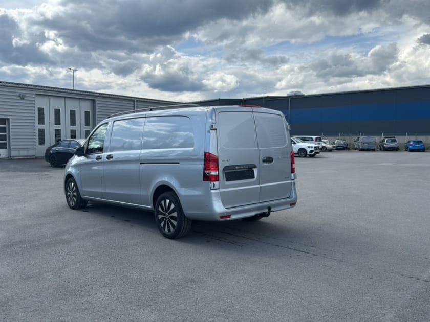 Bild 5 av Mercedes-Benz Vito 119 CDI 4x4 3.0t ex.lång Select