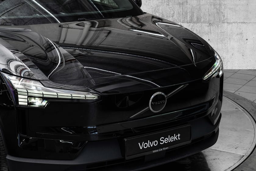 Bilde 2 av Volvo EX30 Twin Motor Performance Plus 428Hk. Velutstyrt!