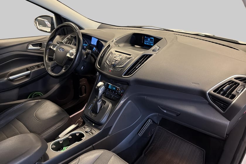 Bild 4 av Ford Kuga 2.0 TDCi 150hk AWD Titanium M-Värmare Drag