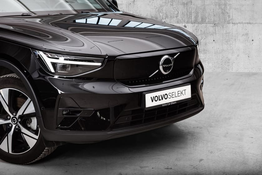 Bilde 2 av Volvo XC40 Recharge Single Motor Extended Range El. Ultimate Pixel LED Hengerfeste