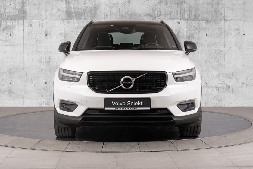 Bilde 2 av Volvo XC40 D4 AWD/190hk/R-design/Krok/VOC