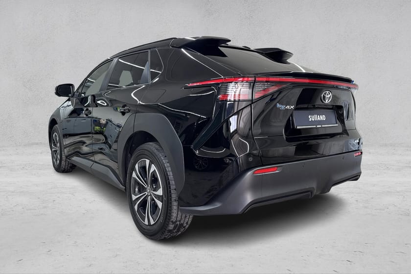 Bilde 3 av Toyota bZ4X AWD Active Tech