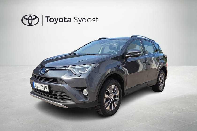 Bild 1 av Toyota RAV4 Hybrid Hybid, p-sensorer fram och bak, backkamera, nyservad och besiktad