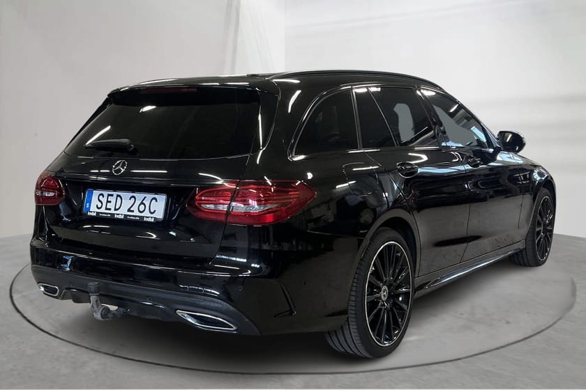 Bild 3 av Mercedes-Benz C 220 T d 4MATIC Kombi S205 (194hk) AMG Line Night