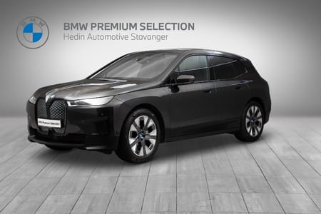 BMW iX xDrive40 Fully Charged