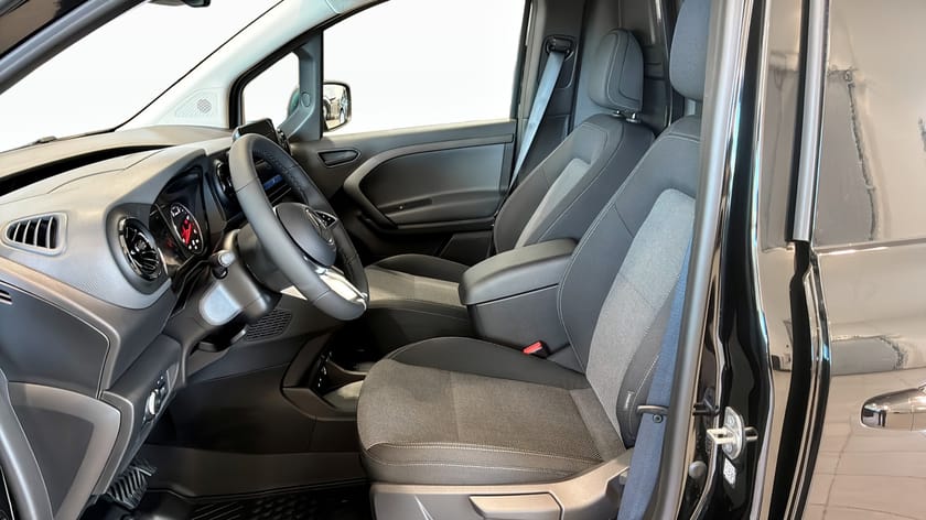 Bild 3 av Mercedes-Benz Citan 112 CDI SKÅP L2 SPECIAL EDITION