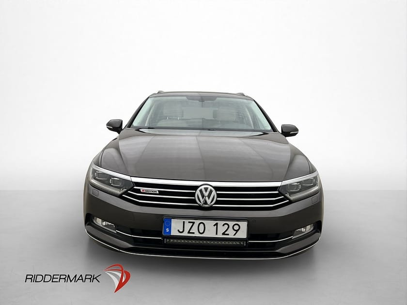 Bild 2 av Volkswagen Passat Sportscombi 2.0 TDI 4M 190hk Kamera Halvskinn Drag