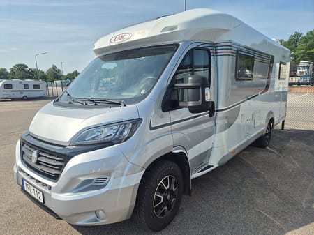 Fiat Ducato Conversion Chassi Platform LMC CRUISER T683 G 2.3 150HK Husbil T 683